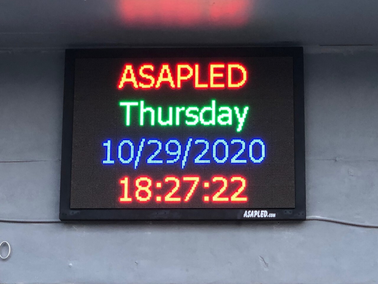LED Sign Outdoor Board Full Color Programmable 38″ x 38″ – Made in USA