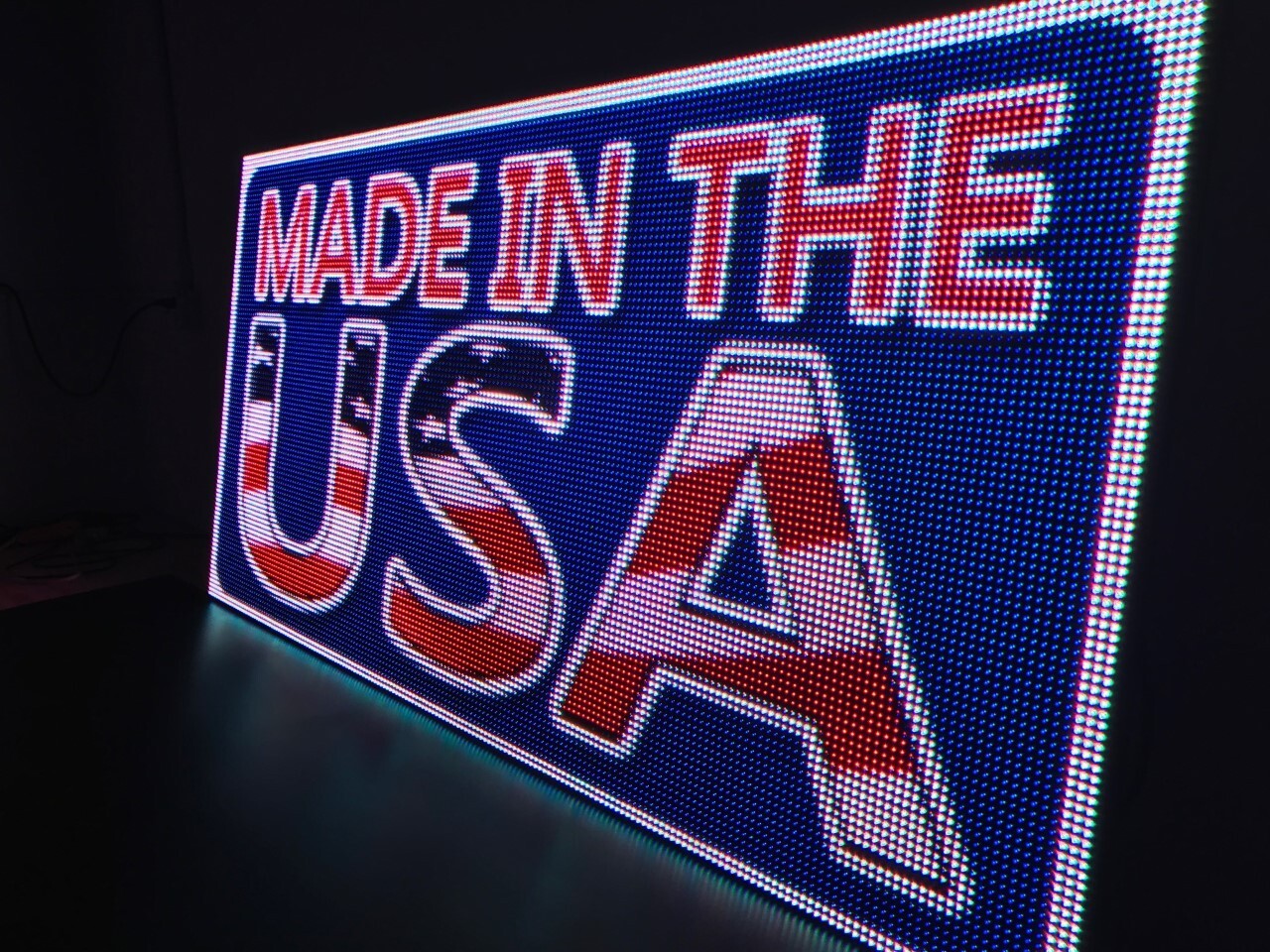 LED Sign Outdoor Board Full Color Programmable 38″ x 38″ – Made in USA